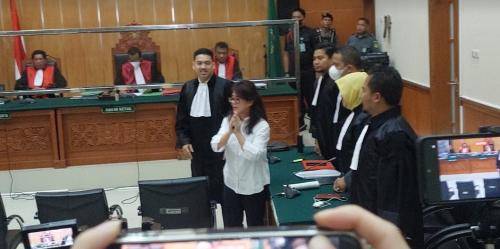 Kasus Narkoba Teddy Minahasa: Linda Cepu Divonis 17 Tahun Penjara