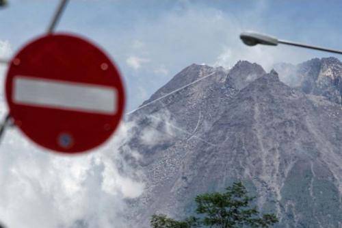 Gunung Merapi Alami 97 Kali Gempa Guguran