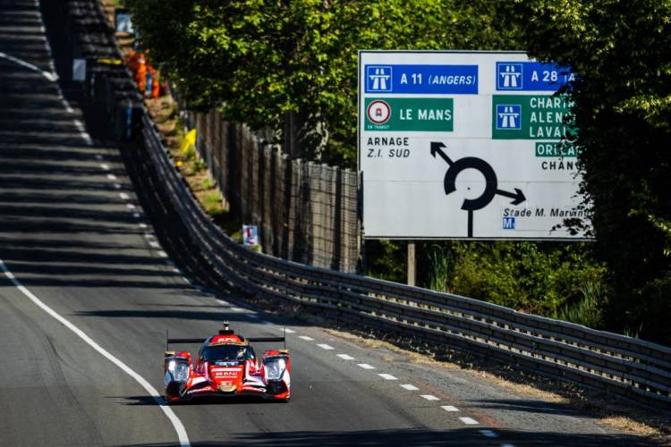 Test Day Berjalan Baik bagi Sean dan WRT 31, P3 dan P2 di Dua Sesi