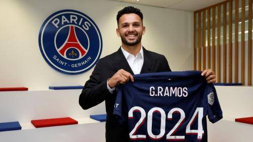 Pemain Asal Portugal, Gonzalo Ramos Resmi Gabung PSG