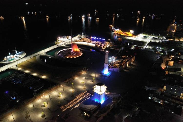 Bersama Pioneers of Light, Signify menghidupkan Kawasan Waterfront Marina Labuan Bajo