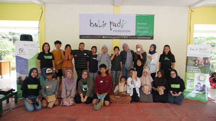 Yayasan Bulir Padi Dorong Pengentasan Anak Putus Sekolah melalui Kemitraan dengan Yayasan Rumah Langit 