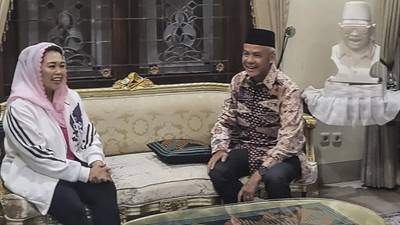 Capres PDIP Ganjar Pranowo Temui Yenny Wahid