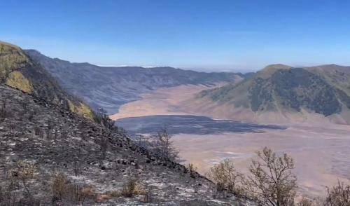 Wisata Gunung Bromo Kembali Tutup Total, Ini Alasannya!