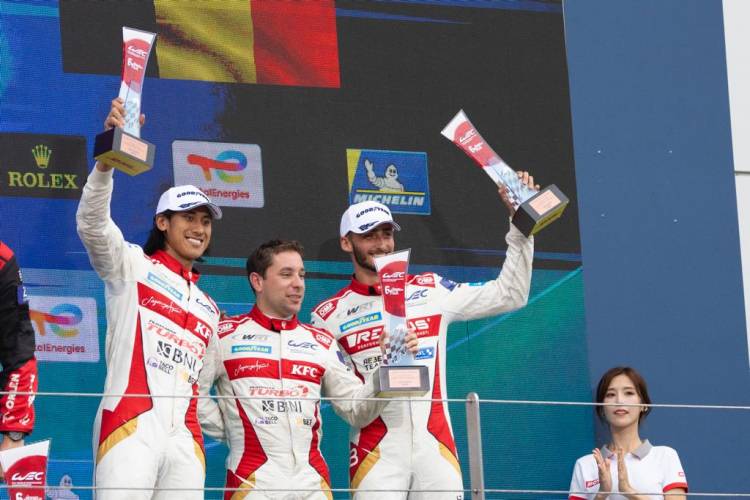 Sean dan WRT 31 Raih Podium Di Fuji