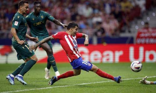 Liga Spanyol 2023/2024: Atletico Madrid Hajar Cadiz 3-2