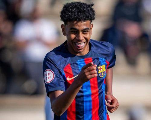 Barcelona Resmi Perpanjang Kontrak Wonderkid Anyarnya, Lamine Yamal 