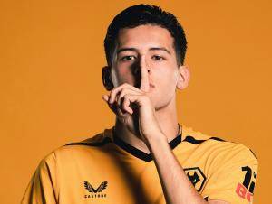 Justin Hubner Resmi Naik ke Tim Senior Wolverhampton Wanderers untuk Berlaga di Premier League