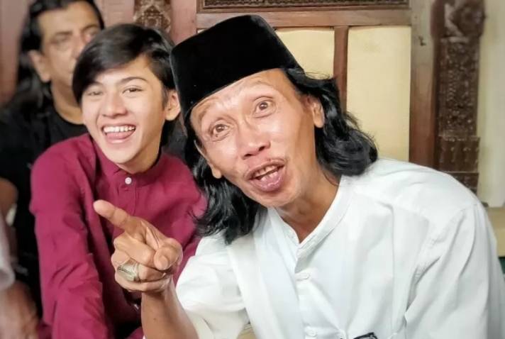 Sejumlah Seniman Betawi Meriahkan Malam Tahun Baru di Setu Babakan