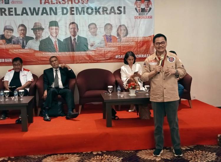 Alumni Unhas Ajak Relawan Pilih Ganjar-Mahfud di Pilpres 2024 karena Mampu Selamatkan Demokrasi