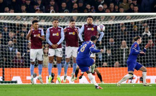 Piala FA 2023/2024: Chelsea Permalukan Aston Villa 3-1