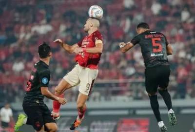 Liga 1: Serdadu Tridatu Hempaskan Persis Solo 3-2