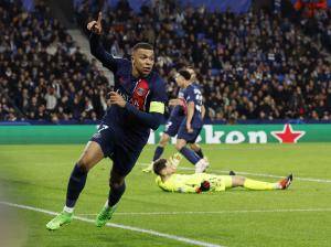 Kylian Mbappe Antar PSG Kalahkan Real Sociedad dengan skor 2-1