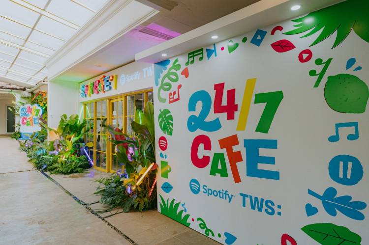 Spotify & TWS Buka ‘24/7 Cafe’ di Jakarta untuk Merayakan Mini Album Terbaru ‘SUMMER BEAT!’