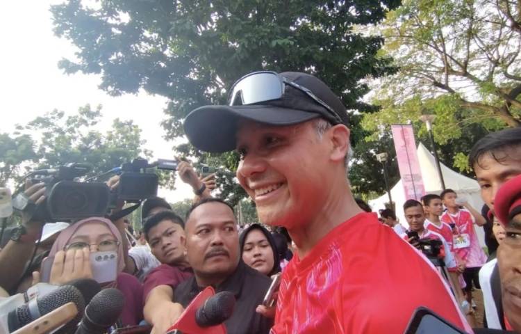 Ganjar Pranowo hingga Hasto Kristiyanto Ikut Lomba Lari Marathon 5 Kilometer  Bertajuk Soekarno Run