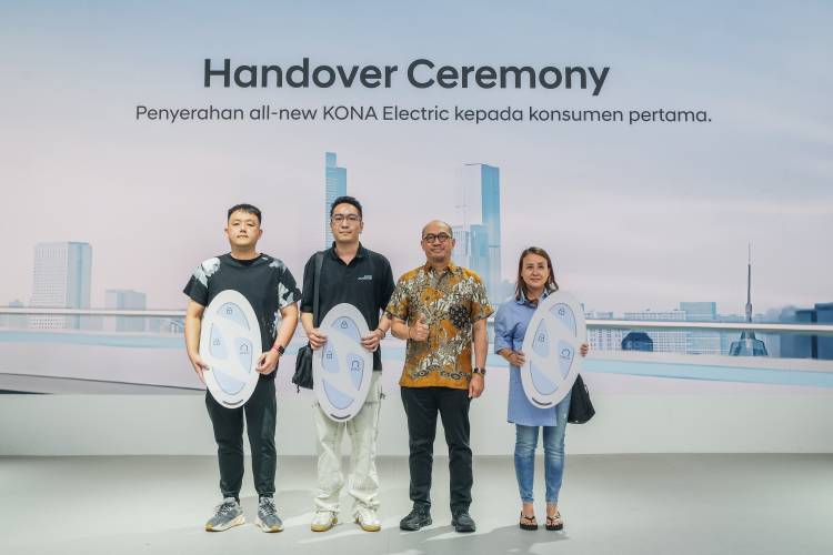 Hyundai Handover All-New KONA Electric ke Pelanggan dan Sediakan Unit Khusus Bluebird di IKN Nusantara