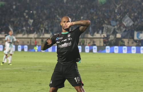 Liga 1 2024/2025: Persib Menang Besar 4-1 atas PSBS Biak