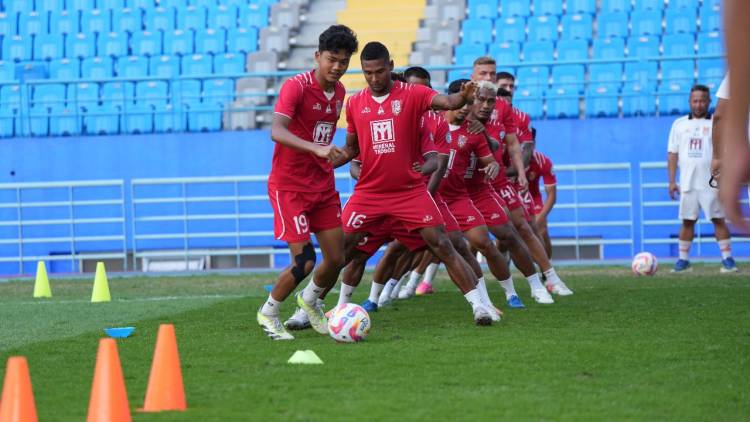 Yance Sayuri: Tak Ada Alasan, Malut United Akan Tampil Maksimal Melawan Borneo!