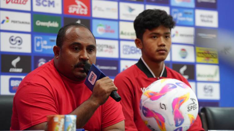 Liga 1 2024/2025: Imran, Waspadai Catatan Laga Kandang Arema