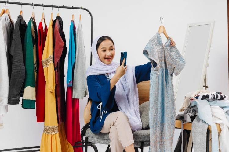 Platform “Thrifting” Tawarkan Solusi Layanan Jual Beli Barang Bekas Berbasis AI