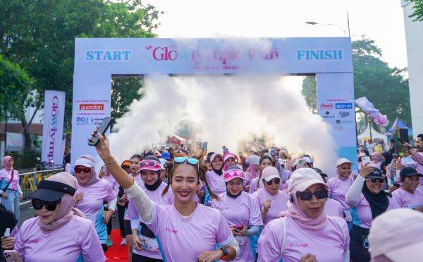 Wardah Glowlympic Run Diikuti 1000 Lebih Pelari di Surabaya