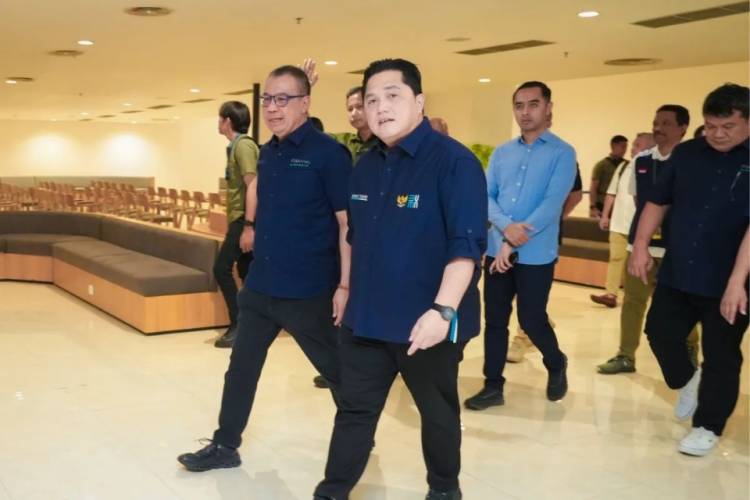 Menteri BUMN Erick Thohir Tinjau Terimnal 2F Soeta  yang  Dipersiapkan untuk Jamaah Umroh dan Haji