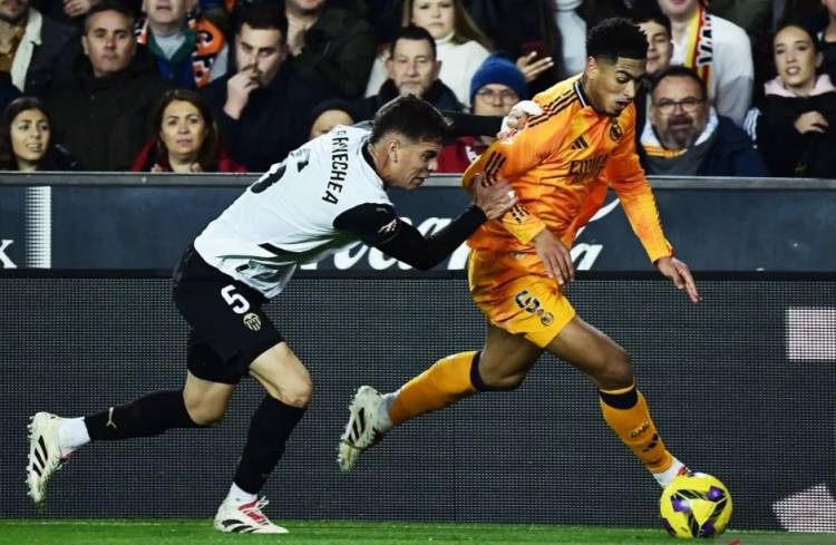 Liga Spanyol: Real Madrid Kandaskan Valencia  2-1