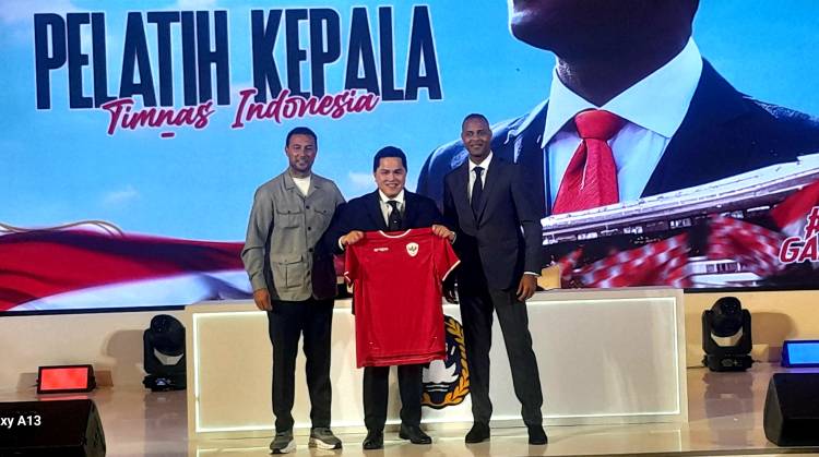 Resmi! PSSI Resmi Perkenalkan Patrick Kluivert sebagai Pelatih Kepala Timnas Indonesia