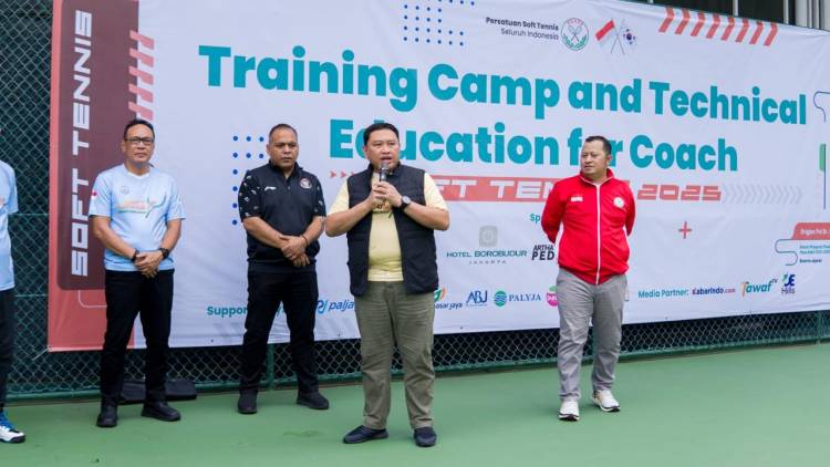 Ketum Pesti Buka Coaching Clinic & Trainning Camp Bersama Tim Korea Selatan