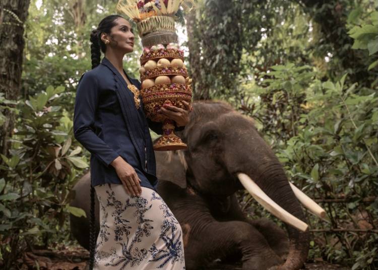 Sarwa Prani", Kolaborasi Apik Menggah Agung dan Maudy Koesnaedi