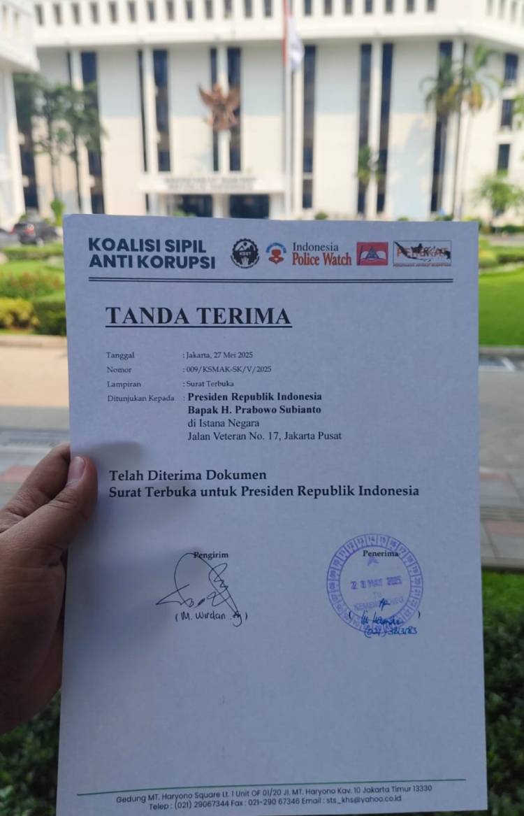 "Berantas Korupsi Sembari Korupsi": Koalisi Sipil Kirim Surat Terbuka dan Buku ke Presiden