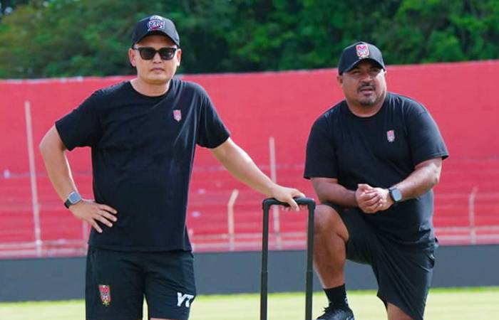 Resmi,  Malut United Berhentikan Imran Nahumarury dan Yeyen Tumena, Ini Masalahnya!