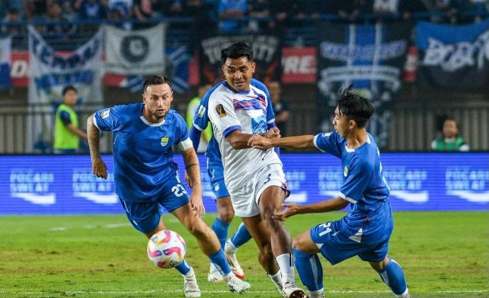 Laga Pembuka Piala Presiden 2025: Port FC Redam Tuan Rumah Persib Bandung  2-0