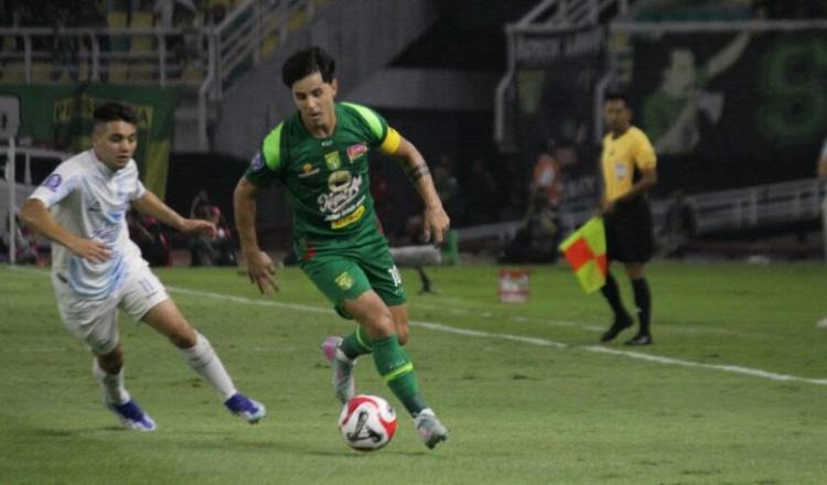 BRI Super League 2025/2026: Persebaya Dipermalukan PSIM Yogyakarta 0-1