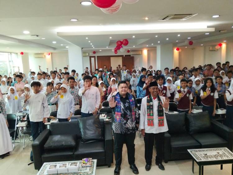 Guna Bangkitkan Semangat Kemerdekaan, Maxim Gelar Kompetisi Kuis Sejarah Antar Pelajar SMP Pertama di Jakarta