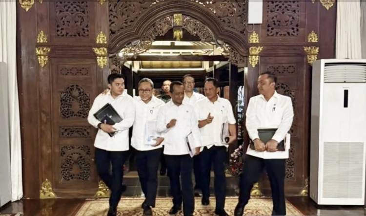 Presiden Prabowo Panggil Kabinet ke Hambalang, Bahas Hutan dan Tambang Ilegal