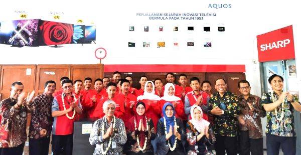 Sharp Class di SMKN 2 Yogyakarta Berikan Keterampilan Teknis dan Soft Skill