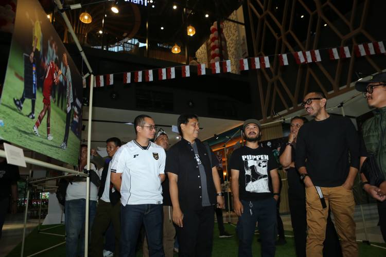 Pameran Foto “90’ & BEYOND” Dimulai Hari Ini di Mal Sarinah