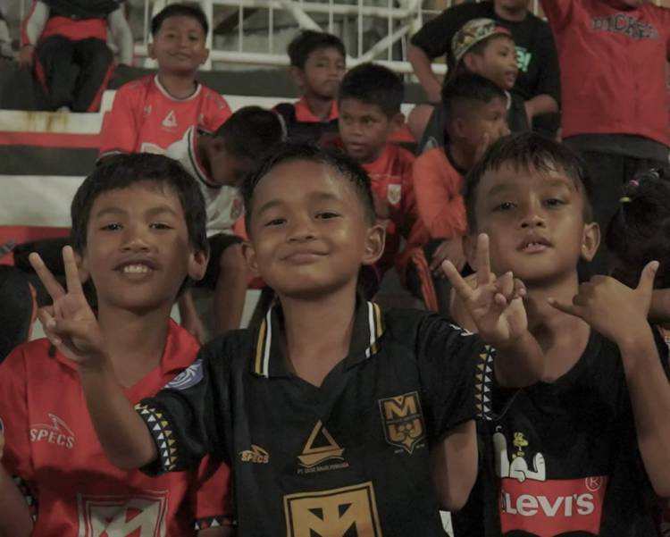 Malut United Berbagi Kebahagiaan bersama 4.000 Anak di Maluku Utara