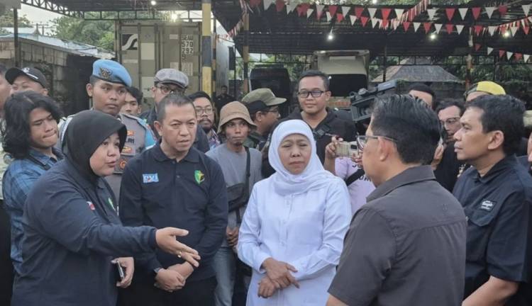 Gubernur Khofifah Pastikan Identifikasi Korban Al Khoziny Sesuai Prosedur