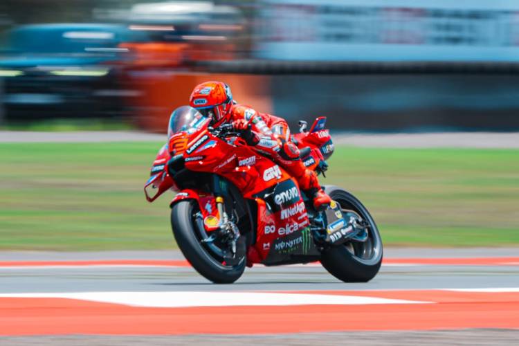 Paddock Tour and Watch Free Practice MotoGP 2025 Mandalika, Program Berharga Bagi 1000 Siswa Belajar Industri Sport Tourism