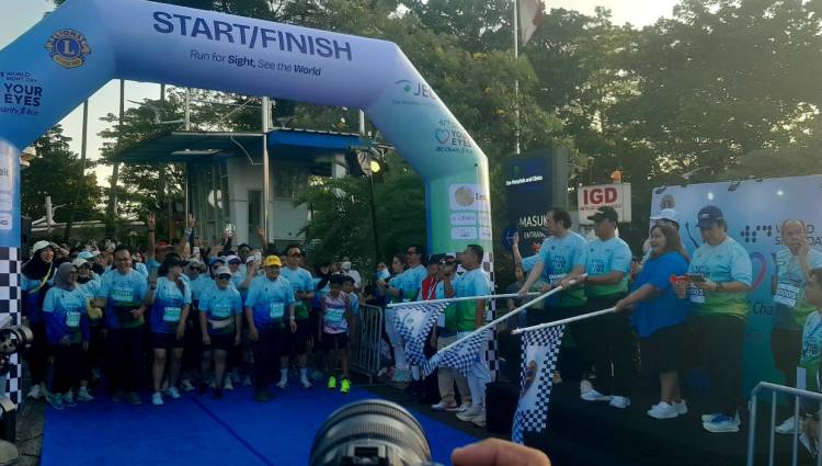 1.500 Pelari Warnai JEC Charity  Run 2025: Langkah Sehat, Terang untuk Sesama