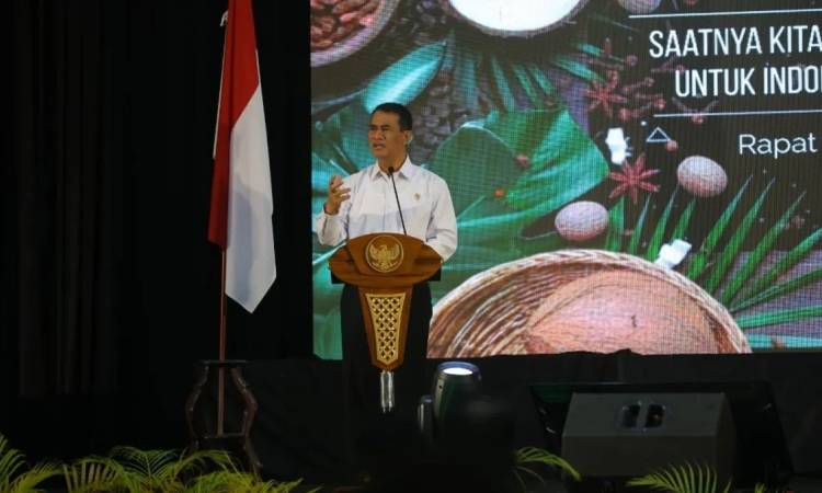 Mentan Amran Sulaiman Tegaskan   Malut sebagai Pusat Rempah Dunia!