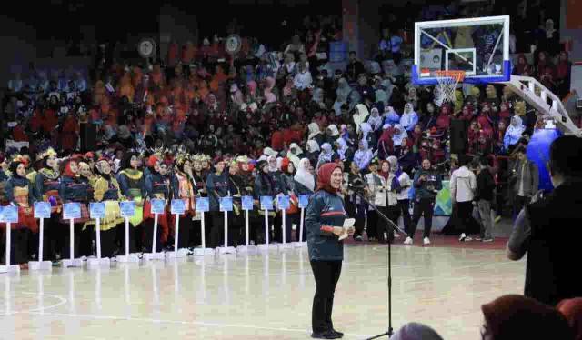 DWP Jaksel Dewi Rano, Ajak Hidup Sehat dalam Pekan Olahraga Organisasi Wanita di Kalangan Anggota