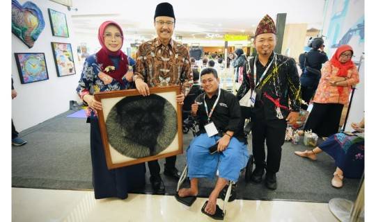 Peringati HDI 2025, Gus Ipul Apresiasi Karya Penyandang Disabilitas