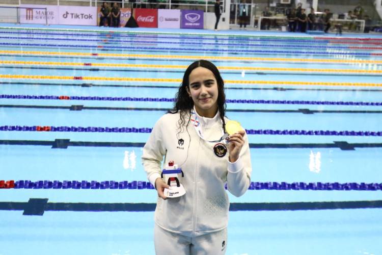 Masniari Wolf Raih Medali Emas Renang Sea Games Thailand 2025