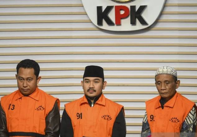 KPK Geledah Rumah Penyuap Ade Kuswara