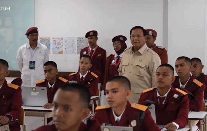 Presiden Prabowo Resmikan 166 Sekolah Rakyat