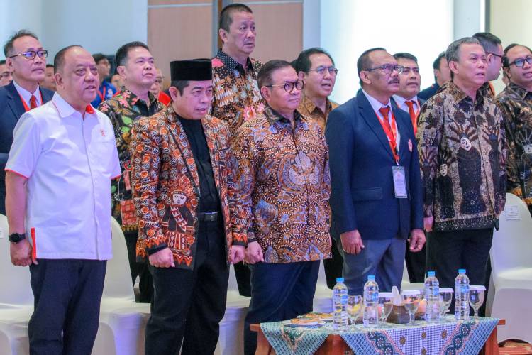 Prof Hidayat Ketum KONI DKI,  Pram Minta Juara Umum PON 2028
