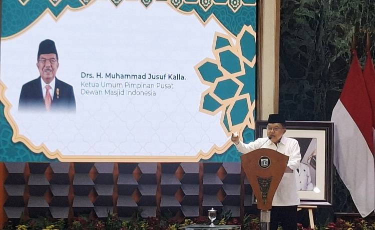Lantik Pengurus DMI DKI Jakarta, Jusuf Kalla: Masjid Harus Jadi Pusat Pemberdayaan Masyarakat dan Jaga Harmoni Lingkungan